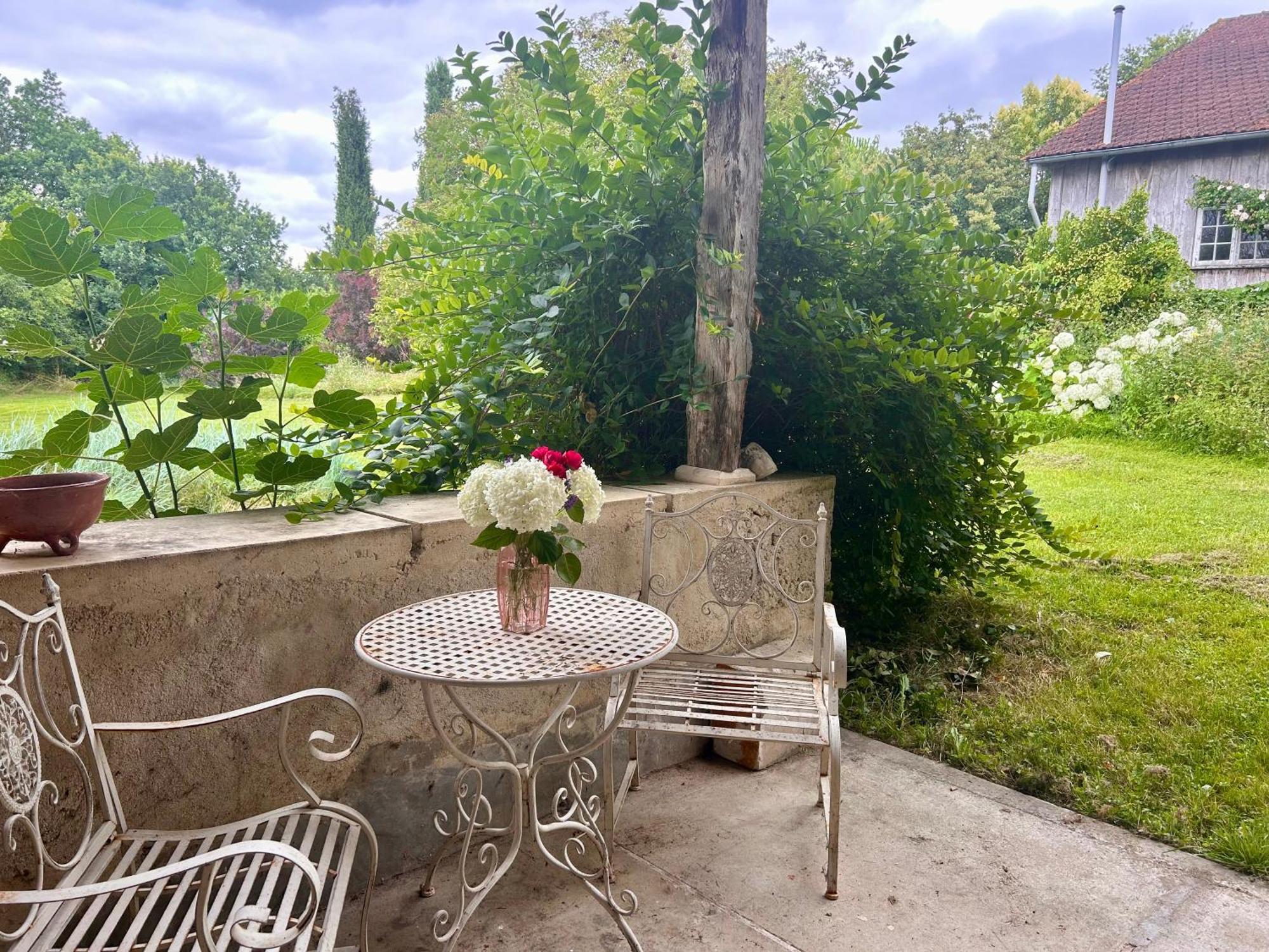 Pedauge Bed and Breakfast Moncrabeau Exteriör bild
